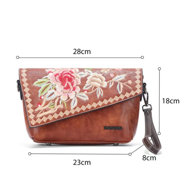 Bolso 945# Bordado Marrón Tamaño